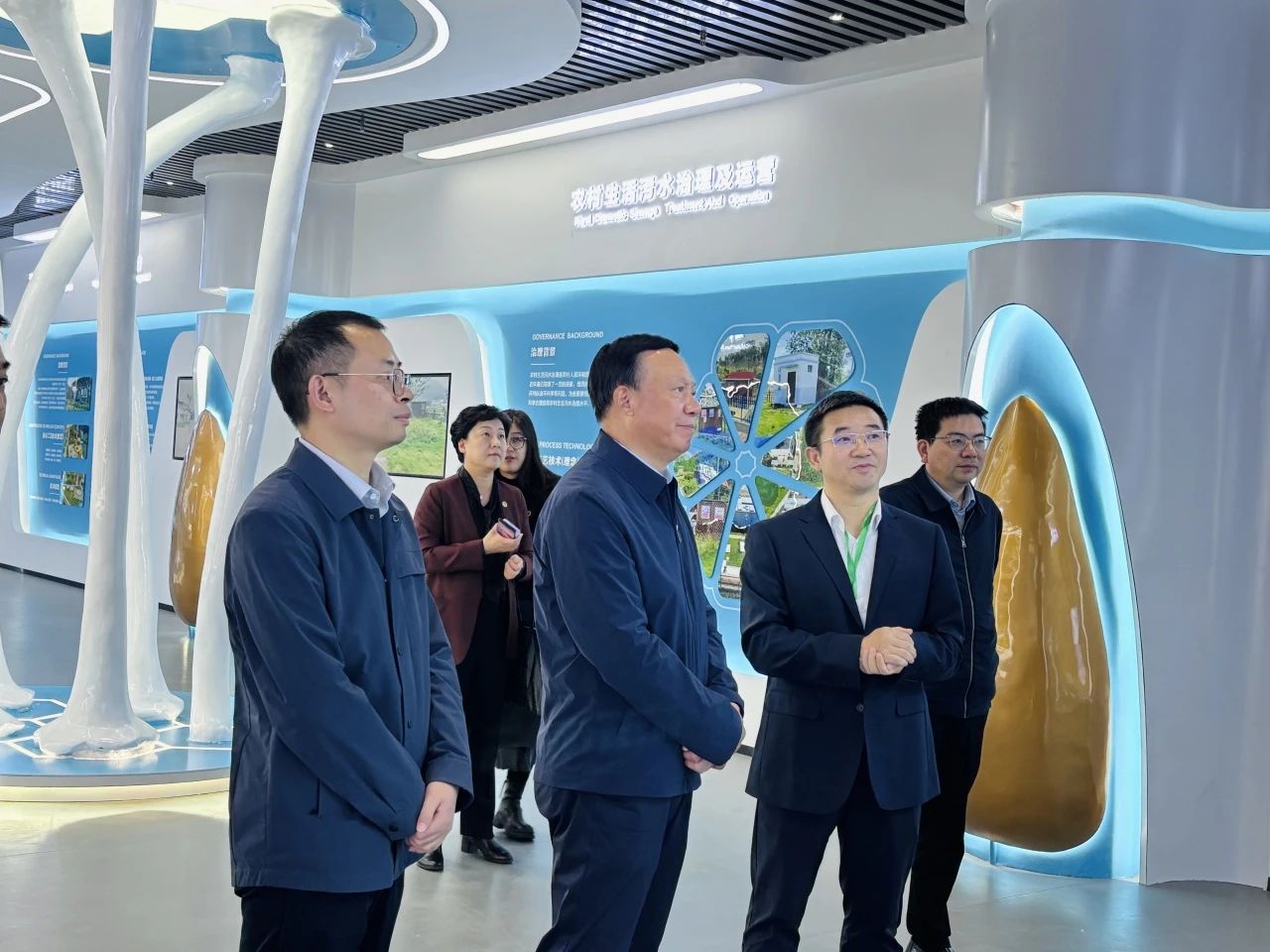 中國環(huán)境保護(hù)產(chǎn)業(yè)協(xié)會黨委書記、 會長郭承站等一行蒞臨我司指導(dǎo)交流